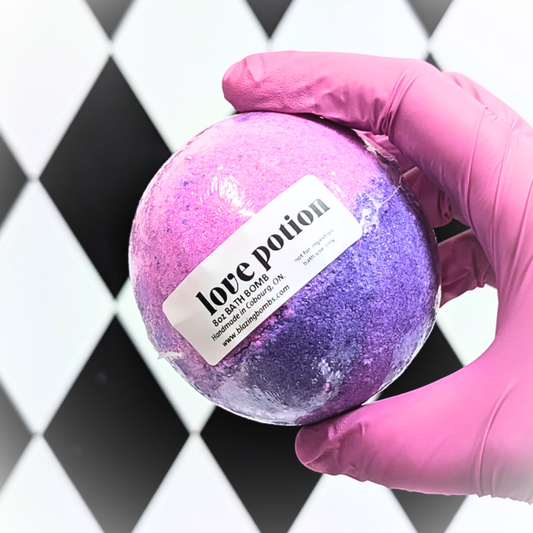 Love Potion 8.5oz Large Bath Bomb